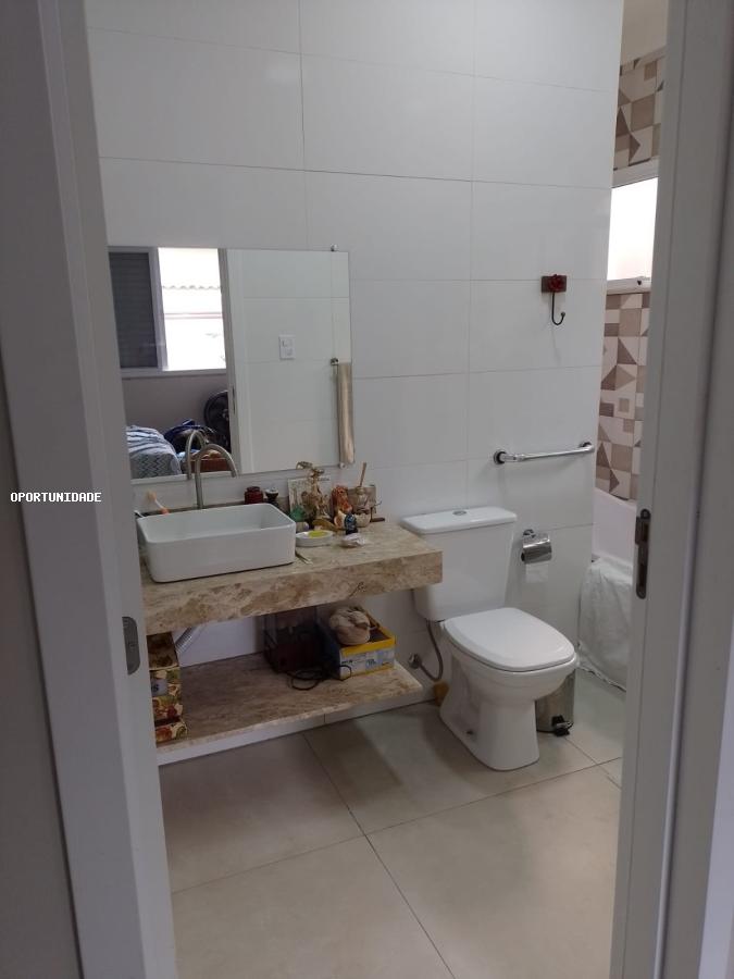 Casa à venda com 3 quartos, 400m² - Foto 40