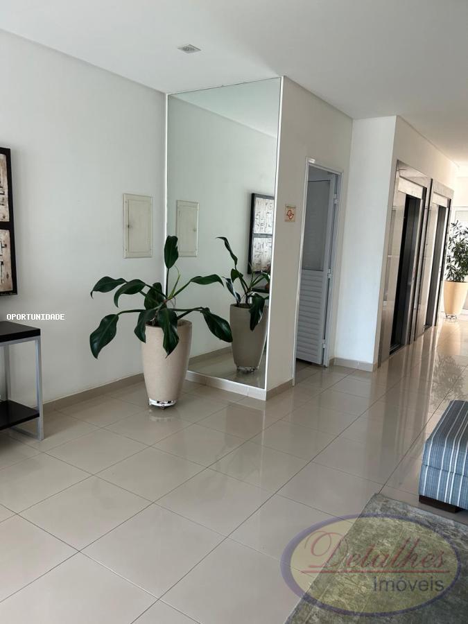 Apartamento à venda com 2 quartos, 68m² - Foto 2