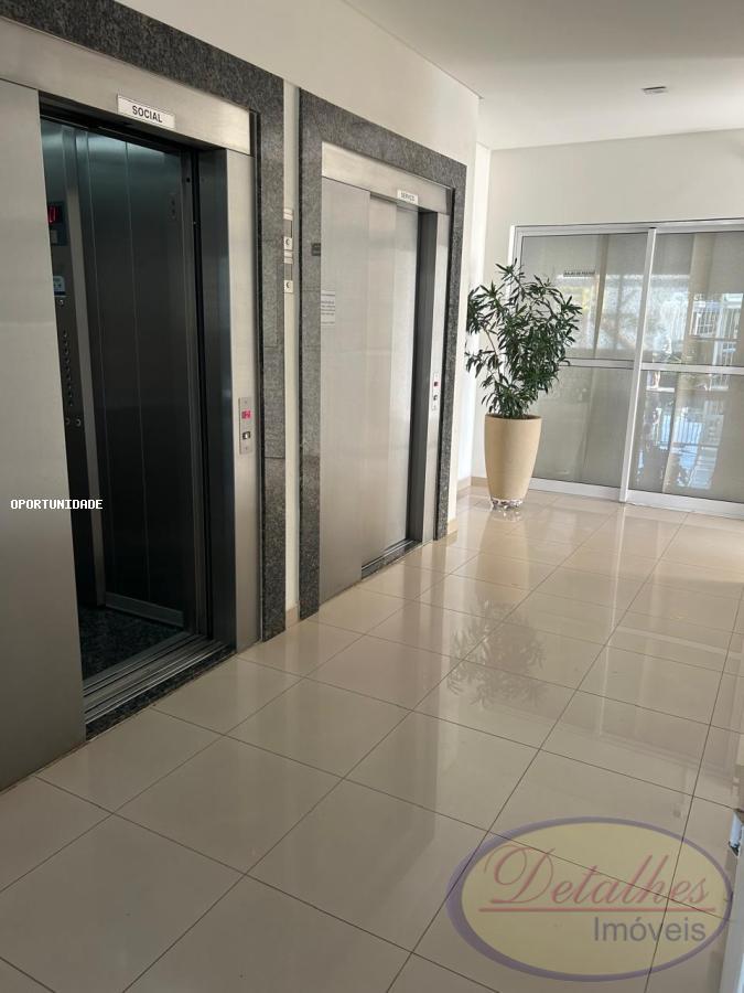 Apartamento à venda com 2 quartos, 68m² - Foto 3