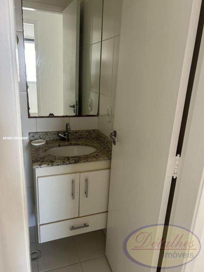 Apartamento à venda com 2 quartos, 68m² - Foto 29