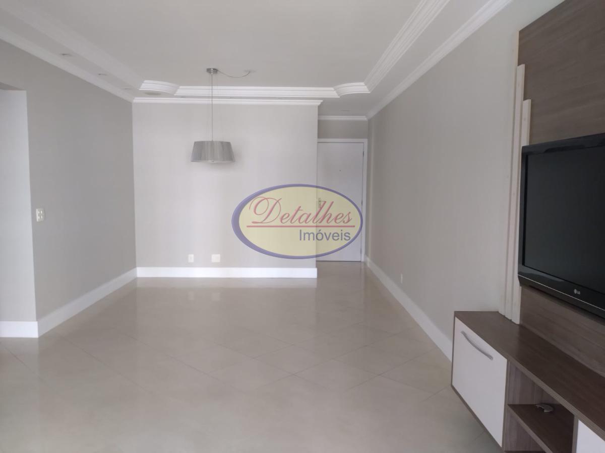 Apartamento para alugar com 4 quartos, 154m² - Foto 12