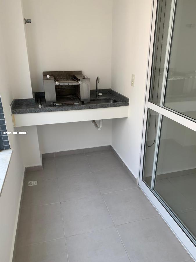 Apartamento para alugar com 2 quartos, 80m² - Foto 3