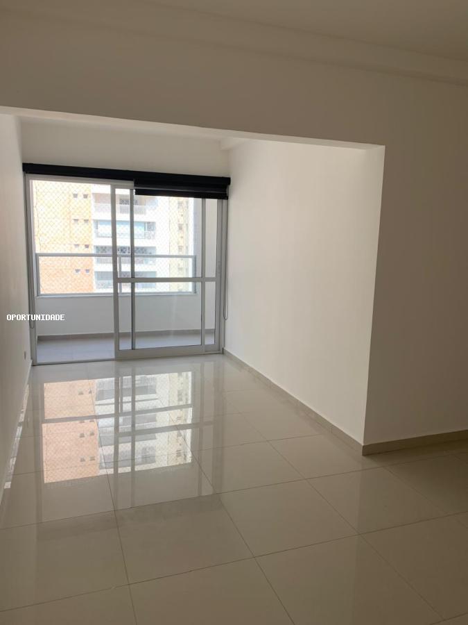 Apartamento para alugar com 2 quartos, 80m² - Foto 1