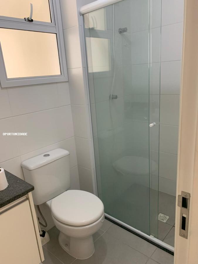 Apartamento para alugar com 2 quartos, 80m² - Foto 7