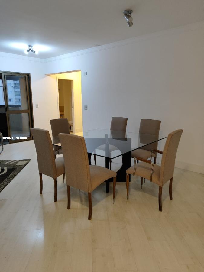 Apartamento para alugar com 4 quartos, 220m² - Foto 3