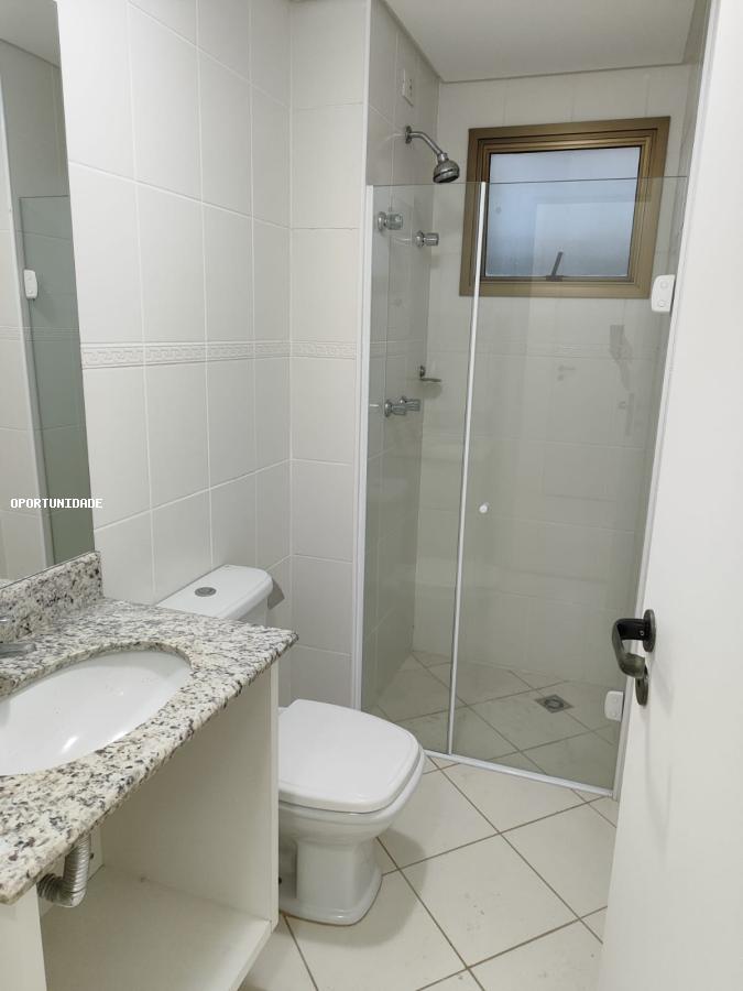 Apartamento para alugar com 4 quartos, 220m² - Foto 19