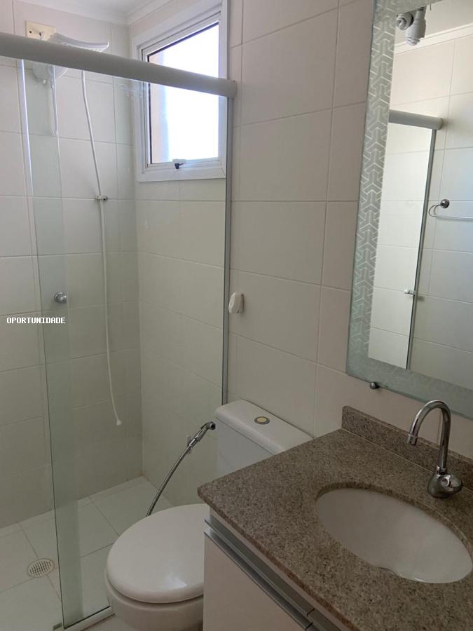 Apartamento para alugar com 2 quartos, 74m² - Foto 9