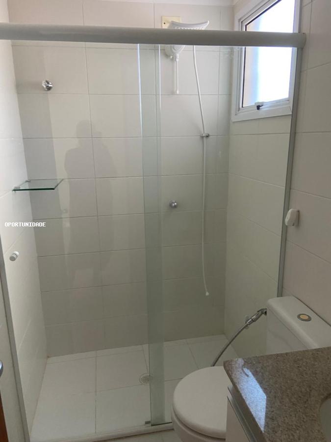 Apartamento para alugar com 2 quartos, 74m² - Foto 13