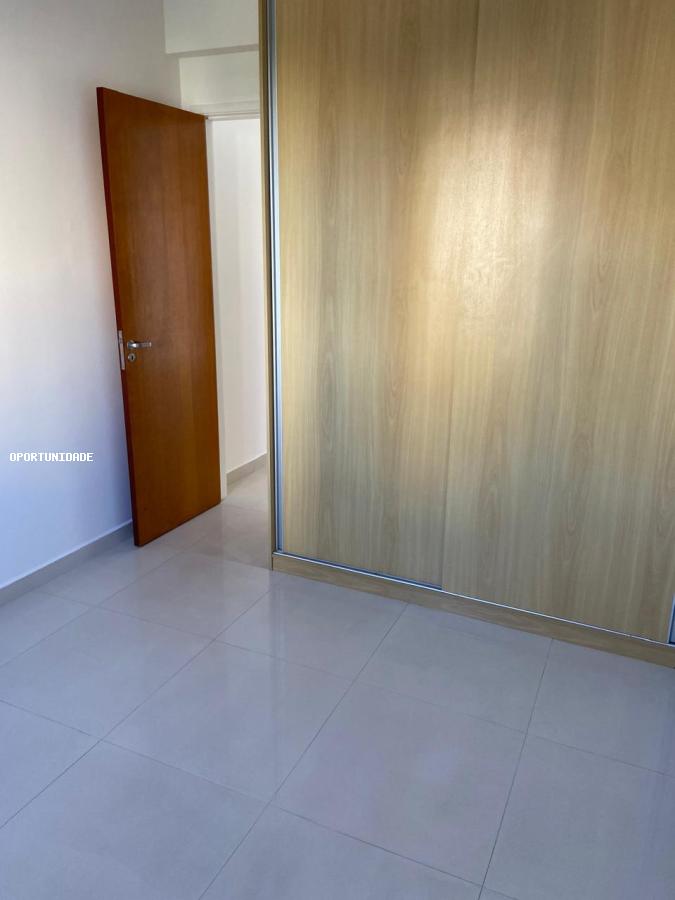 Apartamento para alugar com 2 quartos, 74m² - Foto 11