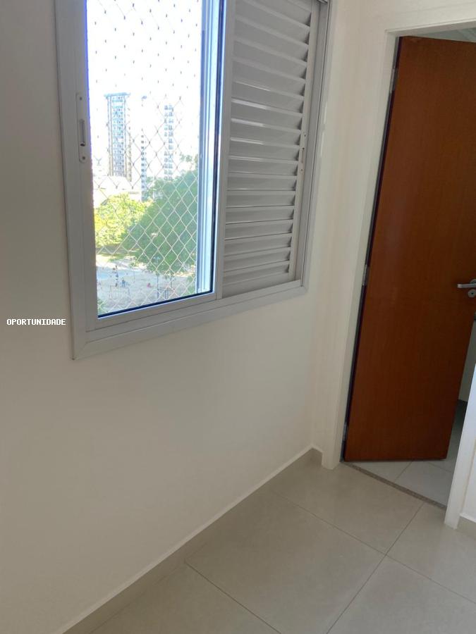 Apartamento para alugar com 2 quartos, 74m² - Foto 12