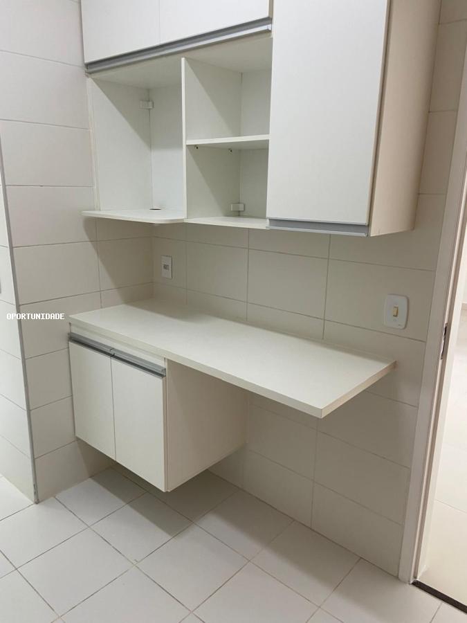 Apartamento para alugar com 2 quartos, 74m² - Foto 17