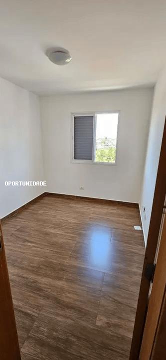 Apartamento para alugar com 2 quartos, 64m² - Foto 8