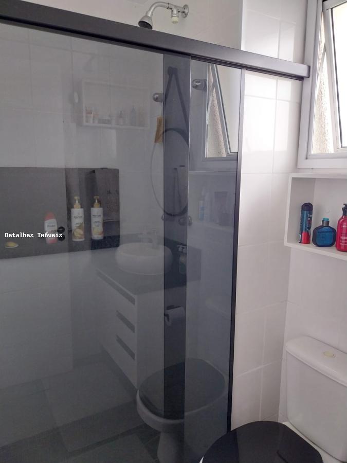 Apartamento para alugar com 2 quartos, 114m² - Foto 12