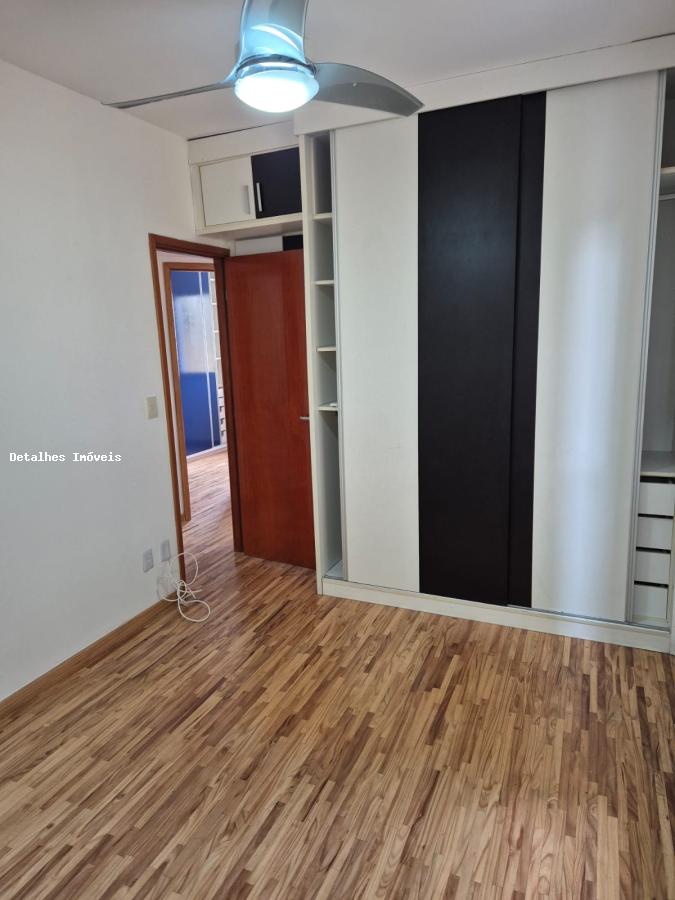 Apartamento à venda com 3 quartos, 90m² - Foto 11