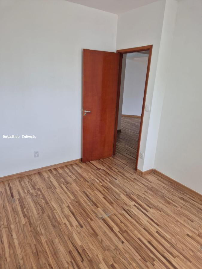 Apartamento à venda com 3 quartos, 90m² - Foto 8