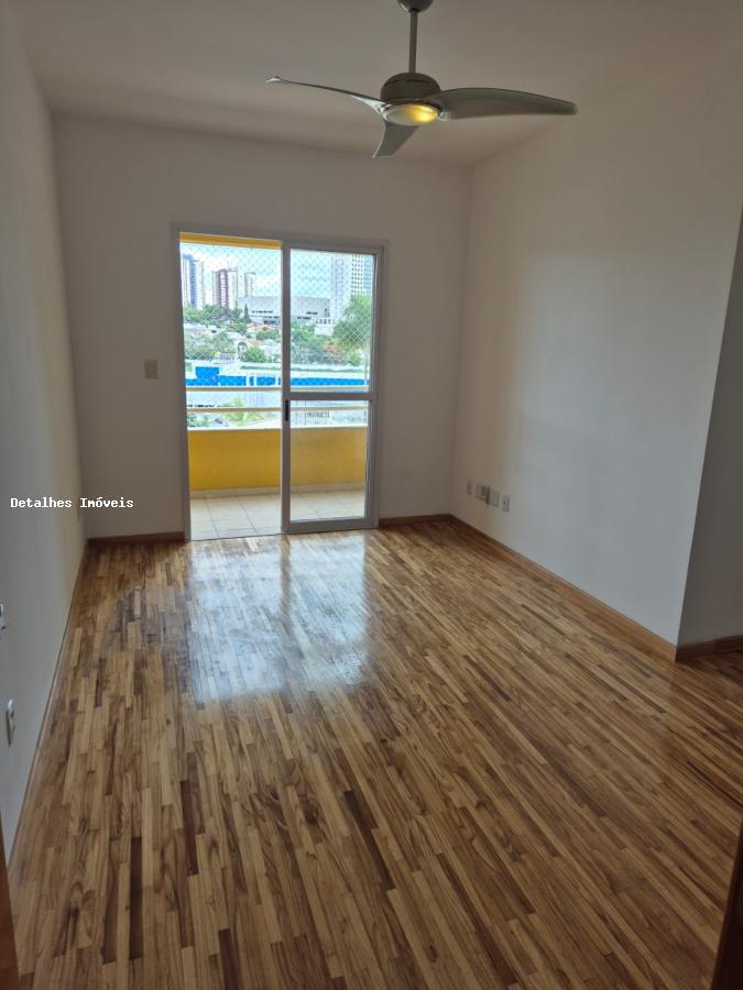 Apartamento à venda com 3 quartos, 90m² - Foto 2