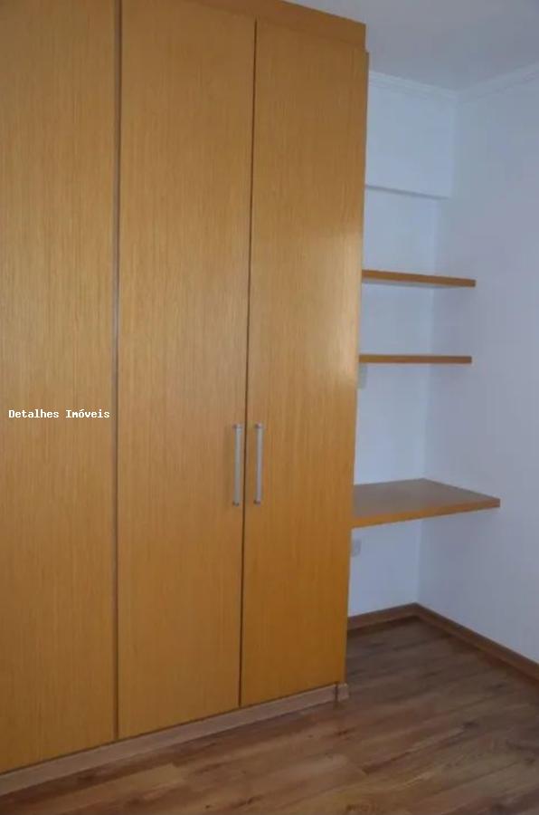 Apartamento para alugar com 3 quartos, 105m² - Foto 8