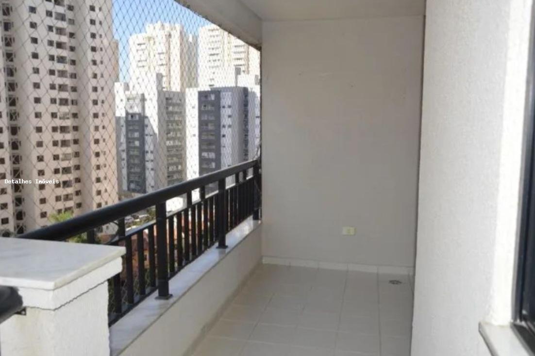 Apartamento para alugar com 3 quartos, 105m² - Foto 13