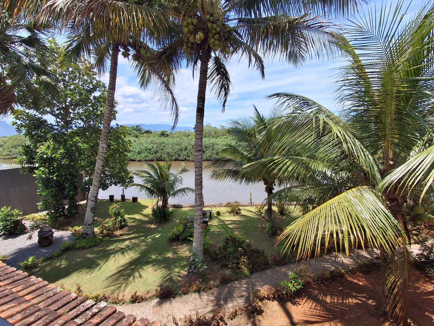 Casa de Condomínio para alugar com 6 quartos, 300m² - Foto 53