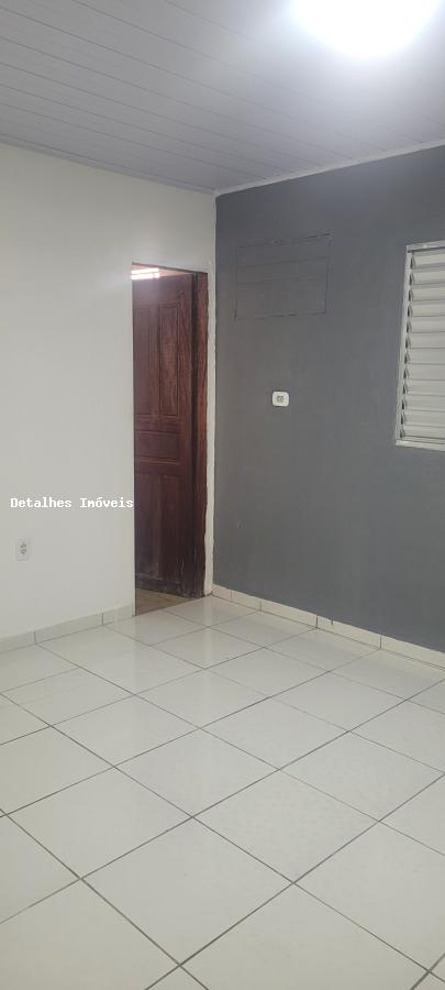 Casa para alugar com 3 quartos, 300m² - Foto 7