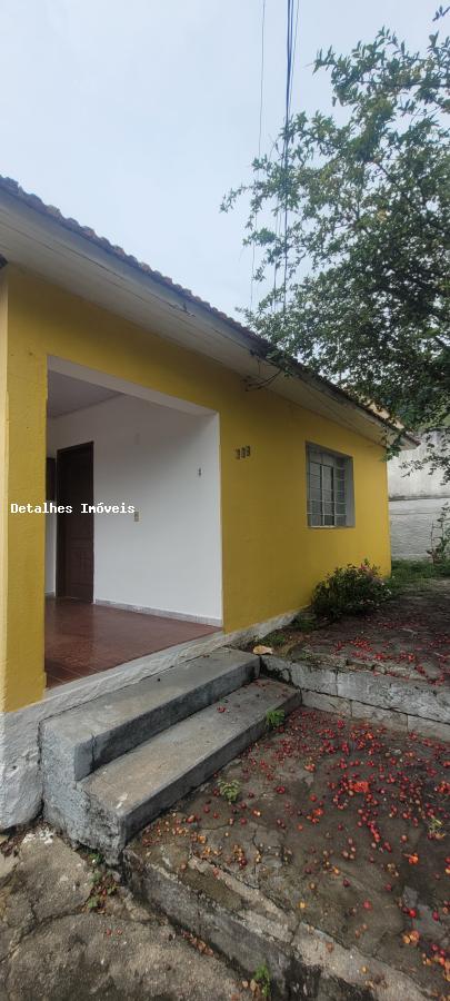 Casa para alugar com 3 quartos, 300m² - Foto 2