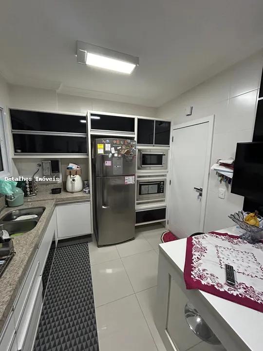 Apartamento para alugar com 3 quartos, 156m² - Foto 5