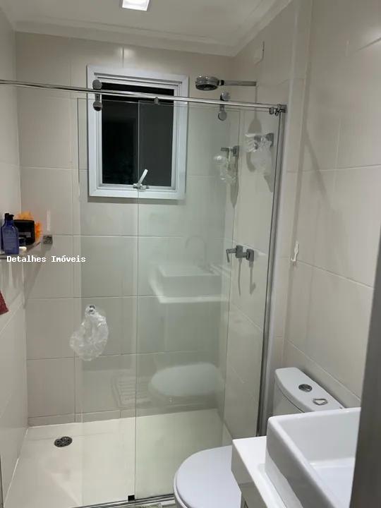 Apartamento para alugar com 3 quartos, 156m² - Foto 8