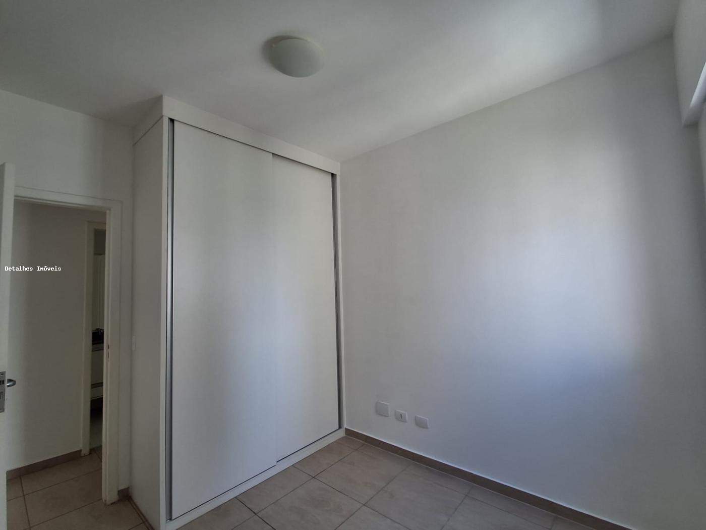 Apartamento para alugar com 2 quartos, 75m² - Foto 7