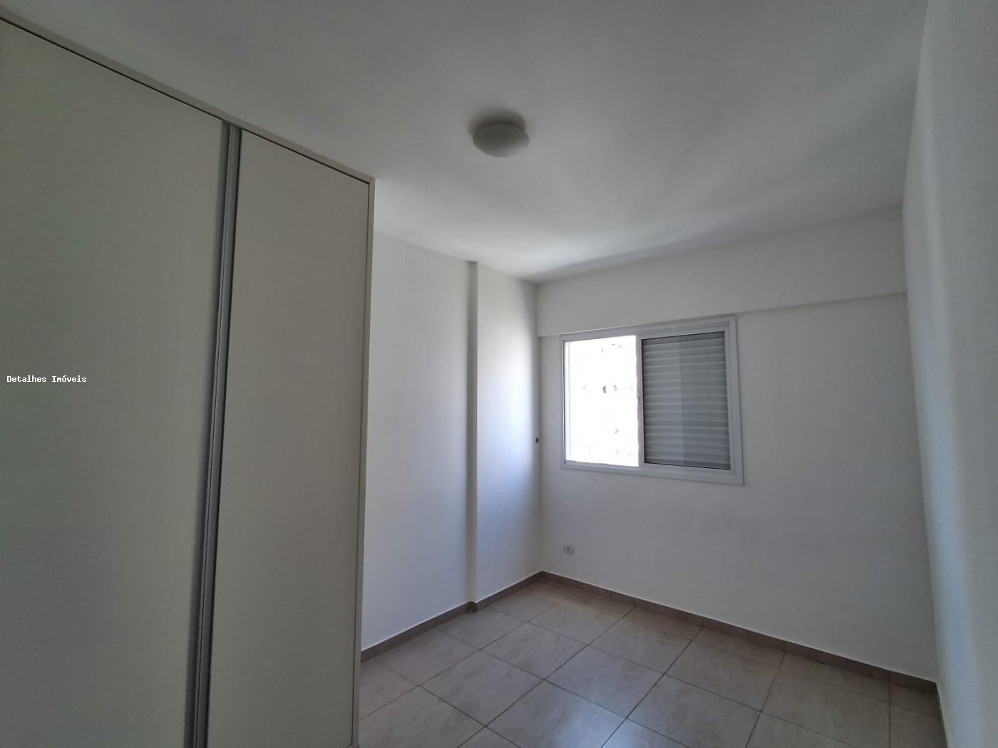 Apartamento para alugar com 2 quartos, 75m² - Foto 6