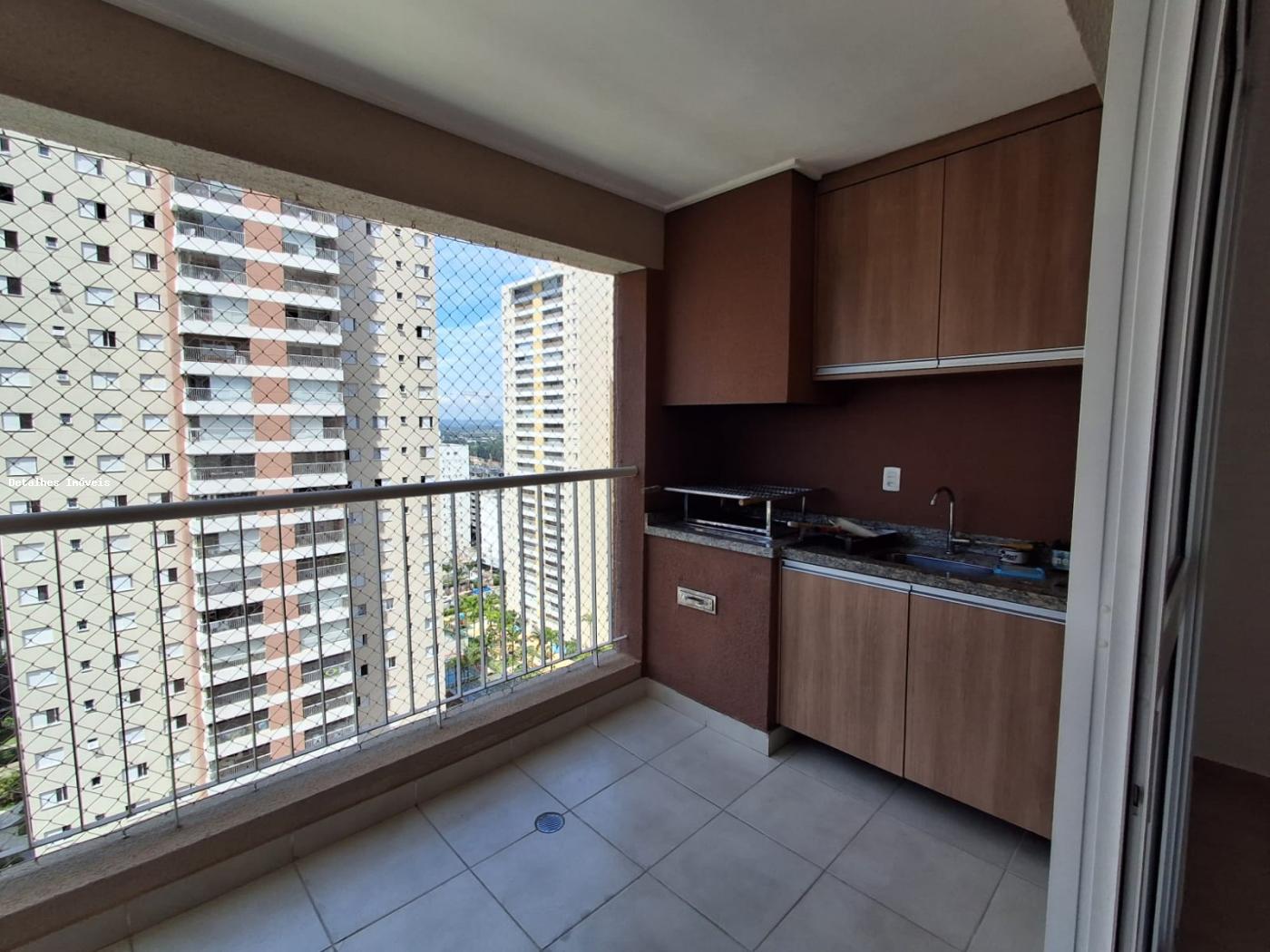 Apartamento para alugar com 2 quartos, 75m² - Foto 3