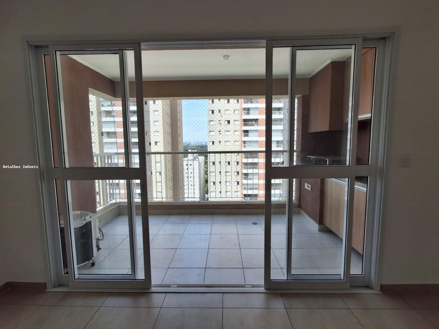 Apartamento para alugar com 2 quartos, 75m² - Foto 4