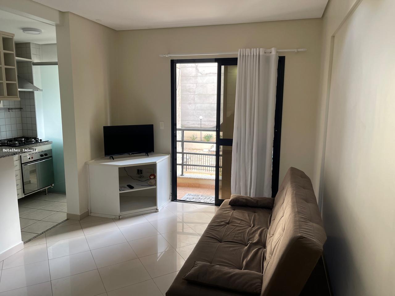 Apartamento à venda com 1 quarto, 50m² - Foto 2