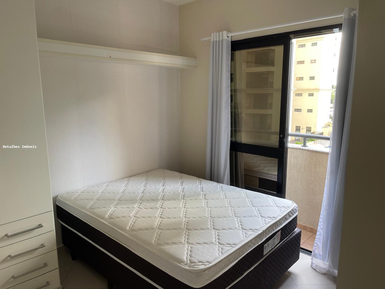 Apartamento à venda com 1 quarto, 50m² - Foto 11